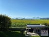 Chice Wohlfühloase mit Pool und unverbautem Weitblick - Ausblick Balkon